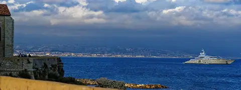 Bord de mer à Antibes