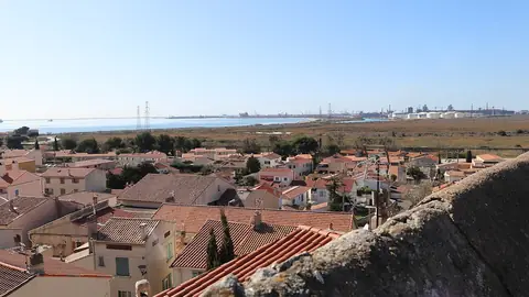 Bord de l’eau à Fos-sur-Mer, près de Vitrolles