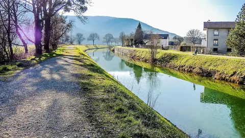 Bord de l’eau à Roche-lez-Beaupré
